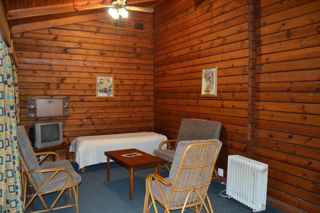 Log Cabin & Settlers Village กราสคอป ภายนอก รูปภาพ