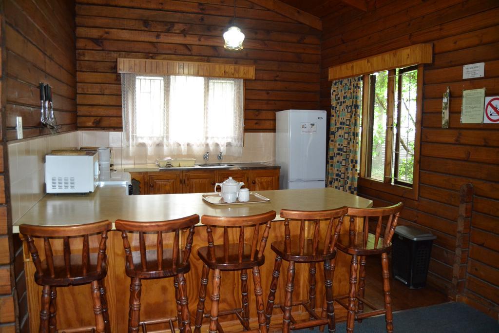 Log Cabin & Settlers Village กราสคอป ภายนอก รูปภาพ